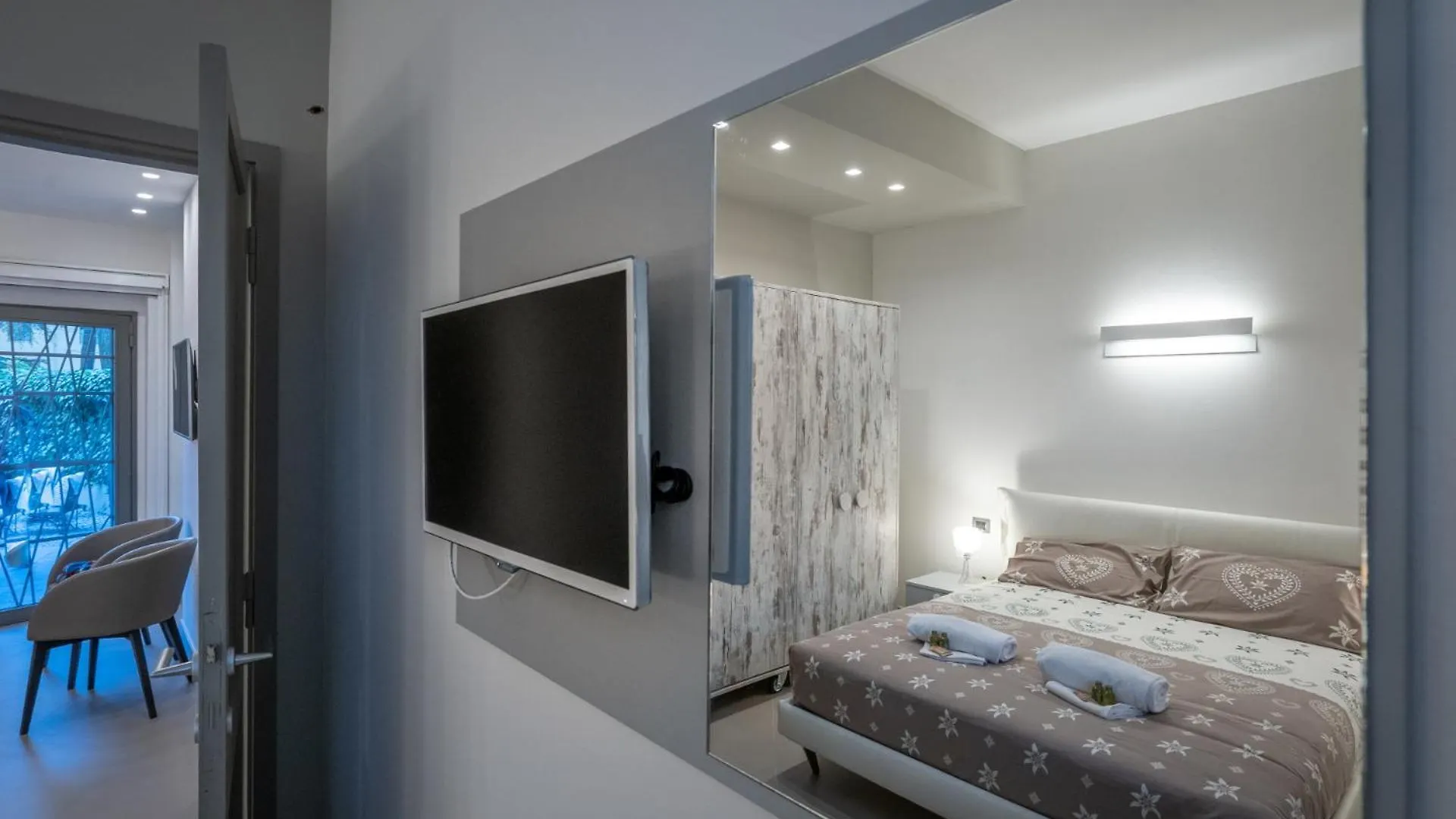 Garden Apartment, Il Tuo Accogliente Rifugio A Firenze Florence